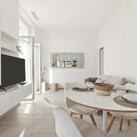 Vue 180c - Terrasse Plein Sud - *