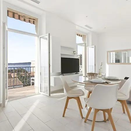 Vue 180c - Terrasse Plein Sud - Sainte-Maxime