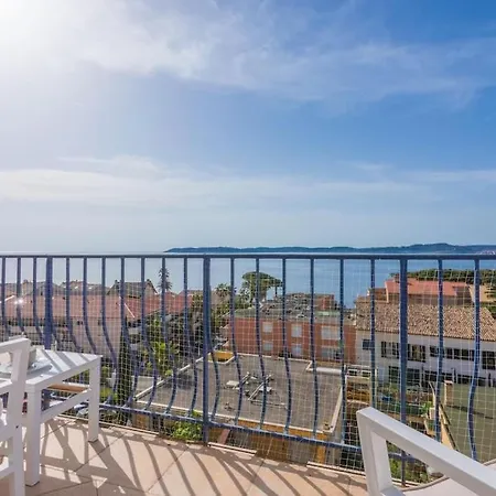 Vue 180c - Terrasse Plein Sud - *